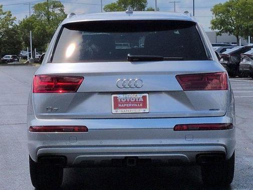 Florett Silver Metallic 2019 Audi Q7 55 Premium