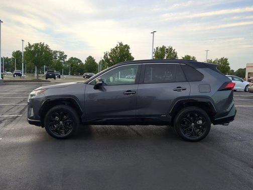 2024 Toyota RAV4 Hybrid SE