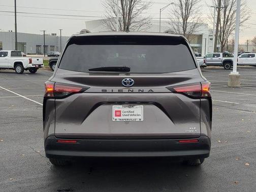 2022 Toyota Sienna XLE