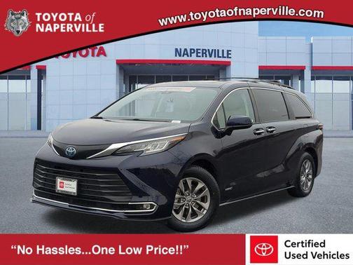 2021 Toyota Sienna XLE 8 Passenger