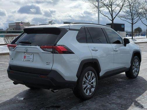 2025 Toyota RAV4 XLE Premium