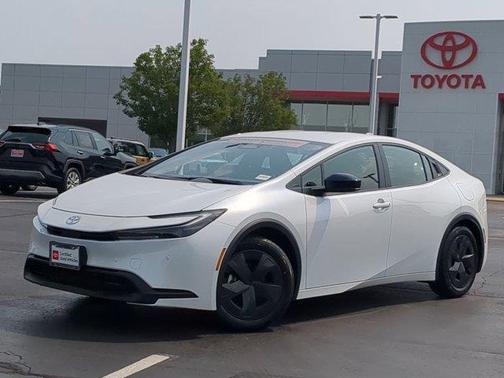 2025 Toyota Prius LE