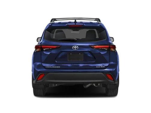 Wind Chill Pearl 2026 Toyota Highlander XLE