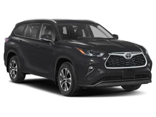 Wind Chill Pearl 2026 Toyota Highlander XLE