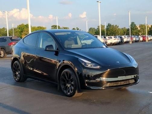 2023 Tesla Model Y Long Range Dual Motor All-Wheel Drive