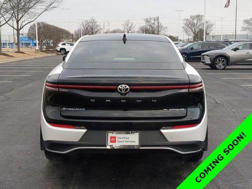 2024 Toyota Crown Platinum