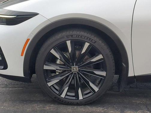 2024 Toyota Crown Platinum