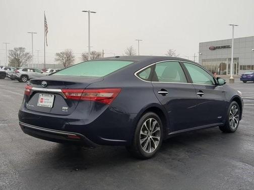 2018 Toyota Avalon Hybrid XLE Premium