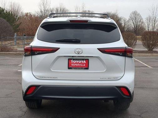 2024 Toyota Highlander Limited