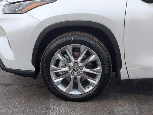 2024 Toyota Highlander Limited