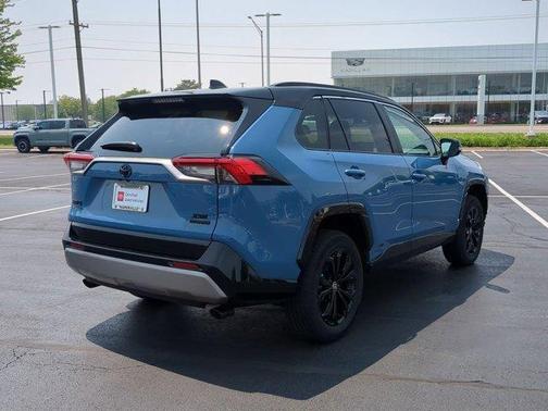 2024 Toyota RAV4 Hybrid SE