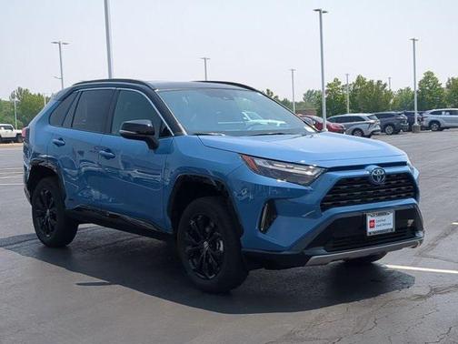 2024 Toyota RAV4 Hybrid SE