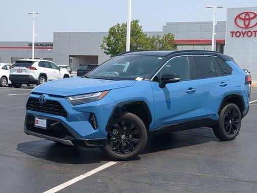 2024 Toyota RAV4 Hybrid SE