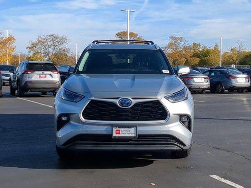 2024 Toyota Highlander Hybrid XLE