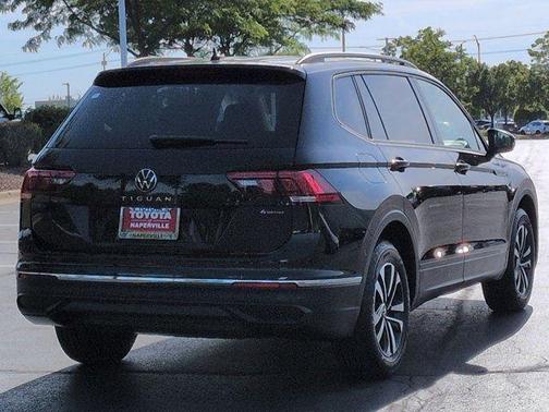 Deep Black 2023 Volkswagen Tiguan 2.0T S 4MOTION
