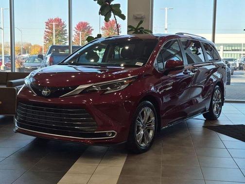 Ruby Flare Pearl 2023 Toyota Sienna Platinum 7 Passenger
