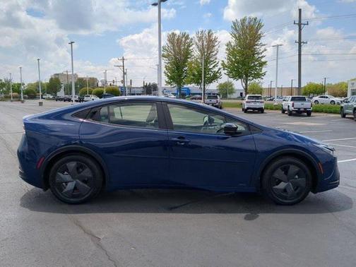 2024 Toyota Prius LE