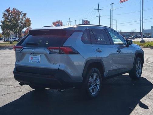 2025 Toyota RAV4 Hybrid XLE