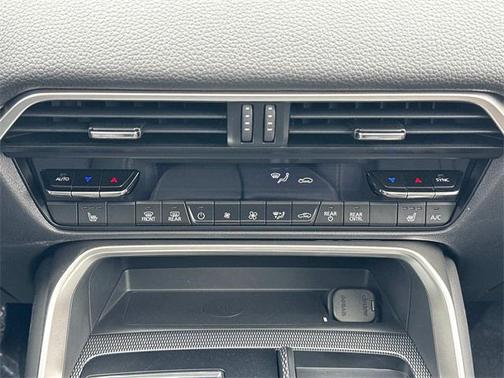 2025 Mazda CX-70 PHEV Premium Package