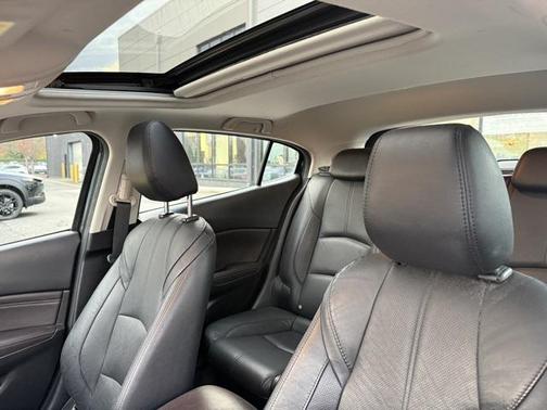 2018 Mazda Mazda3 Grand Touring