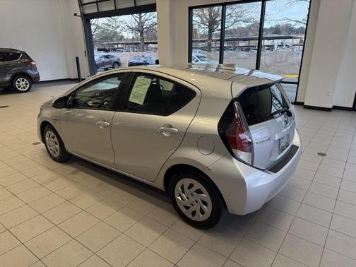 2016 Toyota Prius c One