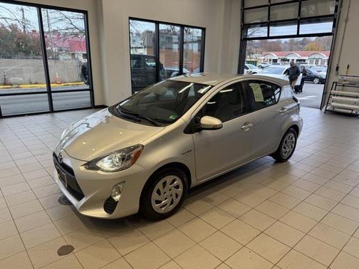 2016 Toyota Prius c One