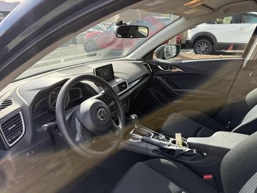 2015 Mazda Mazda3 i Sport