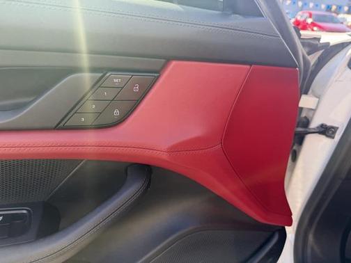 2022 Porsche Taycan Base