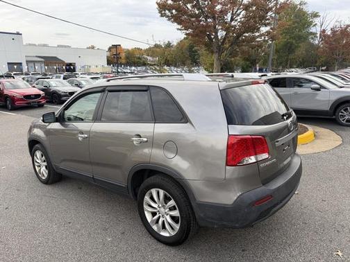 2011 Kia Sorento LX
