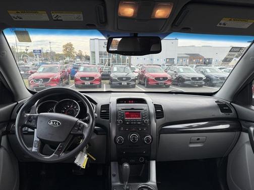 2011 Kia Sorento LX