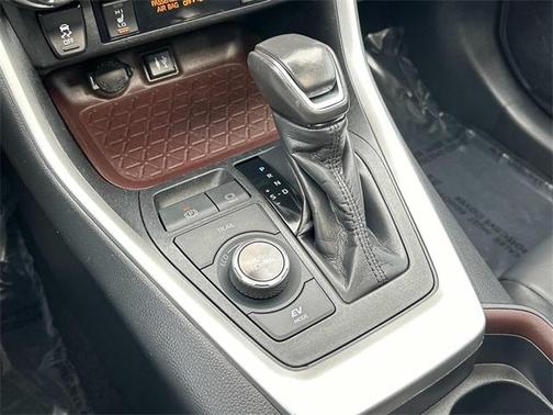 2019 Toyota RAV4 Hybrid Limited