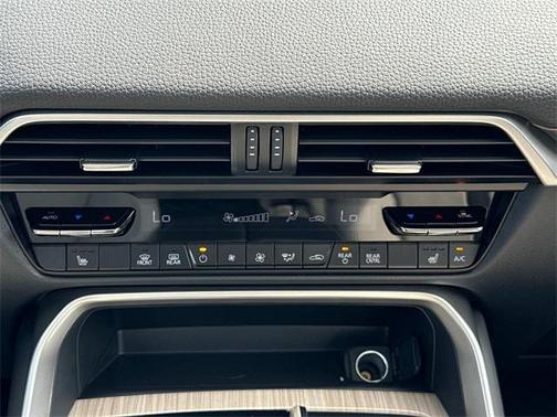 2025 Mazda CX-70 PHEV Premium Package