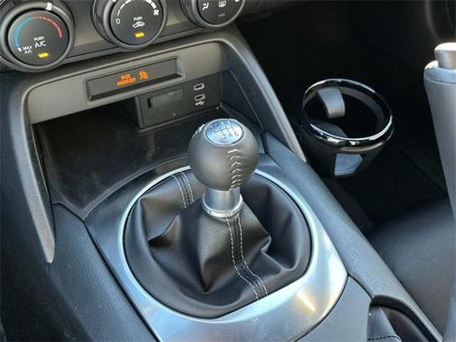 2025 Mazda MX-5 Miata Sport