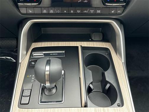 2025 Mazda CX-70 PHEV Premium Package