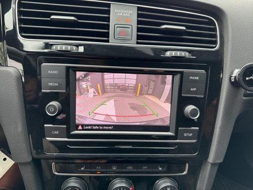 2018 Volkswagen Golf GTI 2.0T S 4-Door