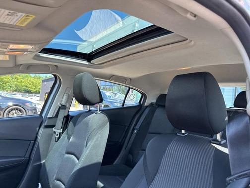 2016 Mazda Mazda3 i Grand Touring