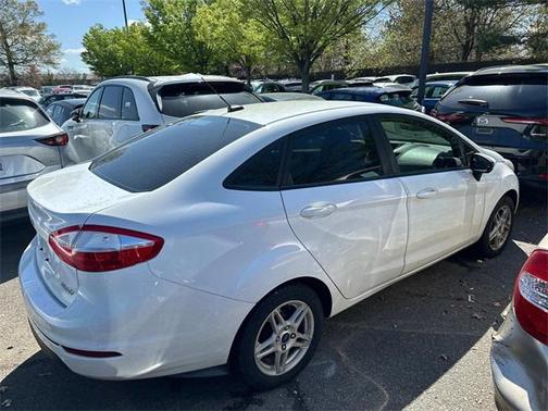 2017 Ford Fiesta SE