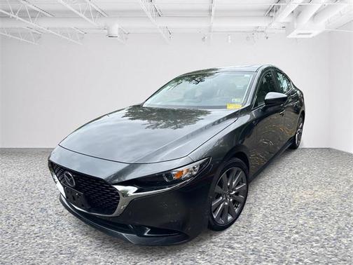 2022 Mazda Mazda3 FWD w/Preferred Package