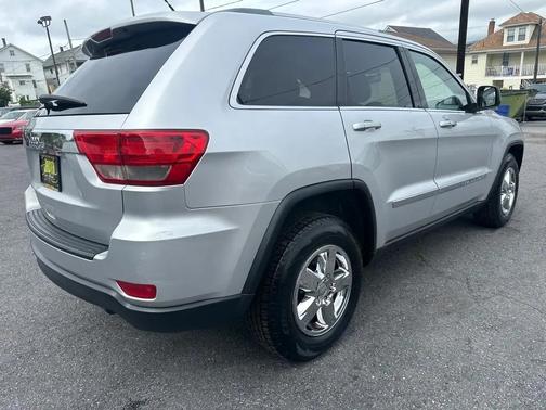 2012 Jeep Grand Cherokee Laredo