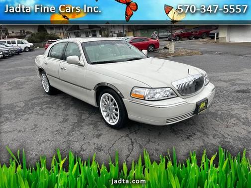 2007 Lincoln Town Car Signature