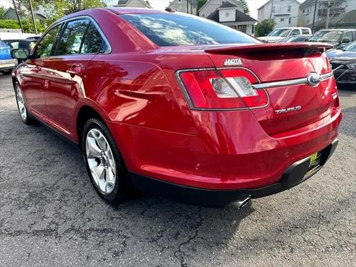 2010 Ford Taurus SHO