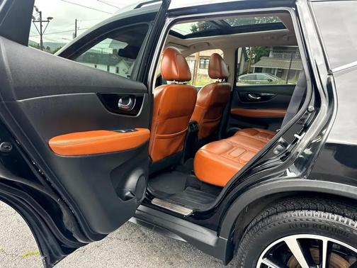 2018 Nissan Rogue Platinum