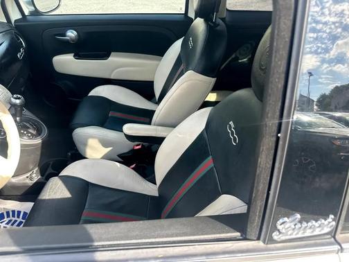 2012 FIAT 500 Lounge