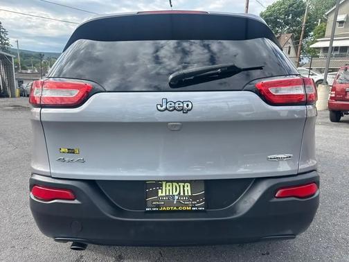 Billet Silver Metallic Clearcoat 2014 Jeep Cherokee Latitude