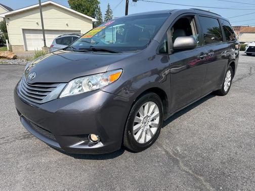 2015 Toyota Sienna XLE