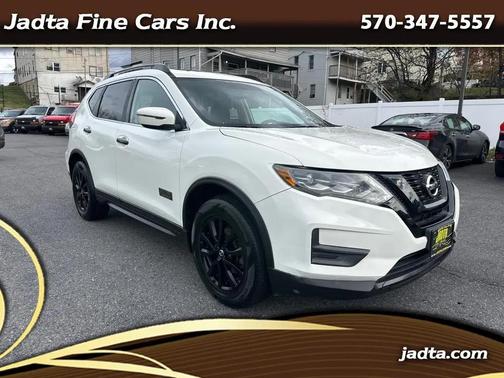 White 2017 Nissan Rogue SV