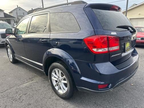 Contusion Blue Pearlcoat 2017 Dodge Journey SXT