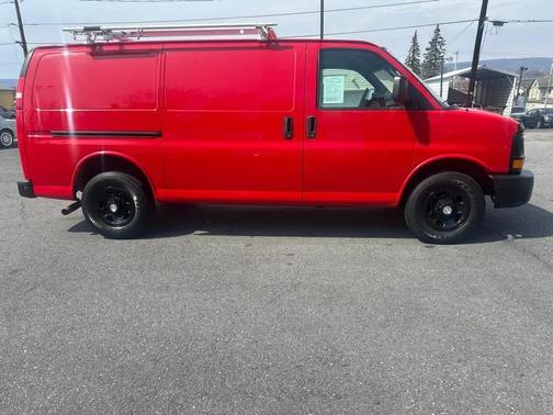 Red Hot 2015 Chevrolet Express 2500 Work Van