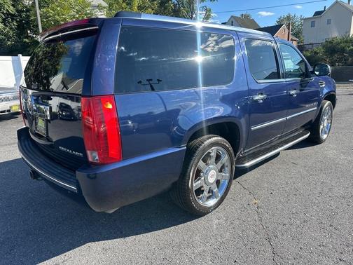 2008 Cadillac Escalade ESV Standard