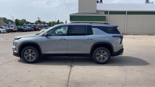 Sterling Gray Metallic 2026 Chevrolet Traverse LT